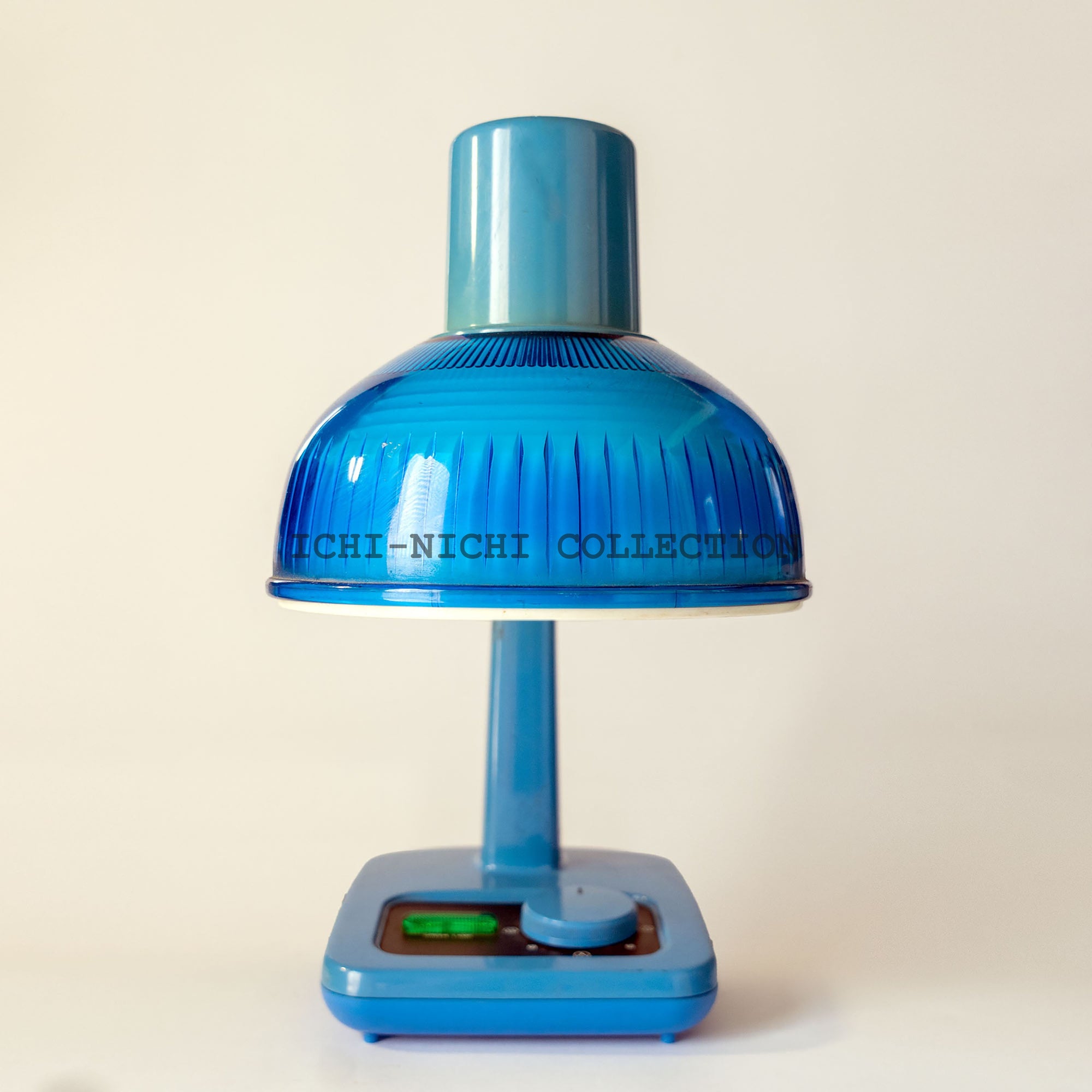Vintage Sharp Desktop Lamp Desk Light 1970-1982 001