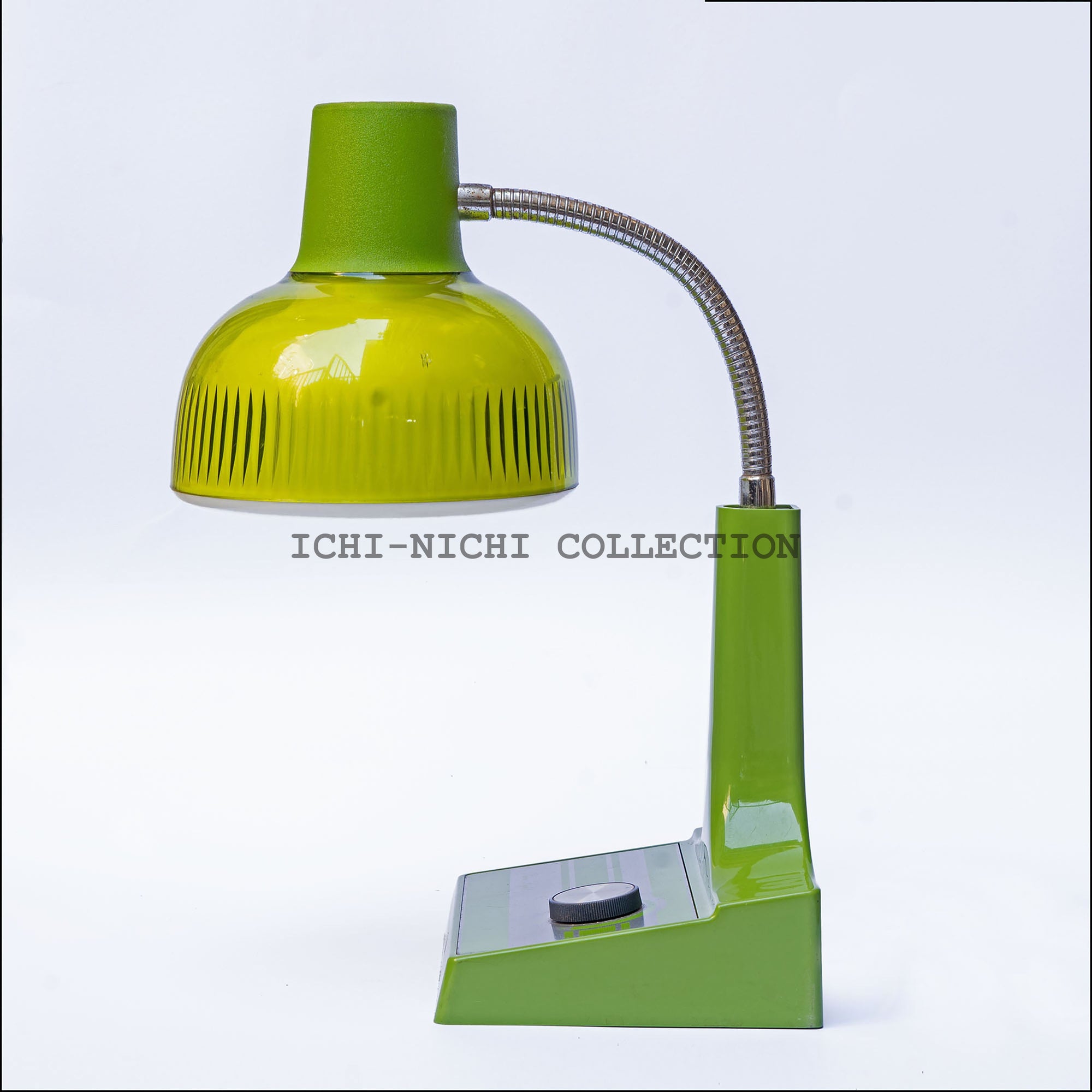Vintage  Desktop Lamp Desk Light Made in Japan 1970-1980  3002