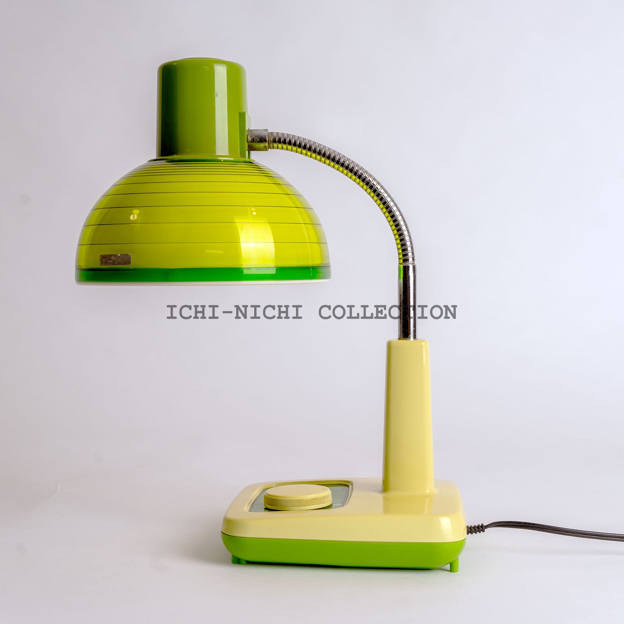 Vintage Sharp Desktop Lamp Desk Light 1970-1982 008