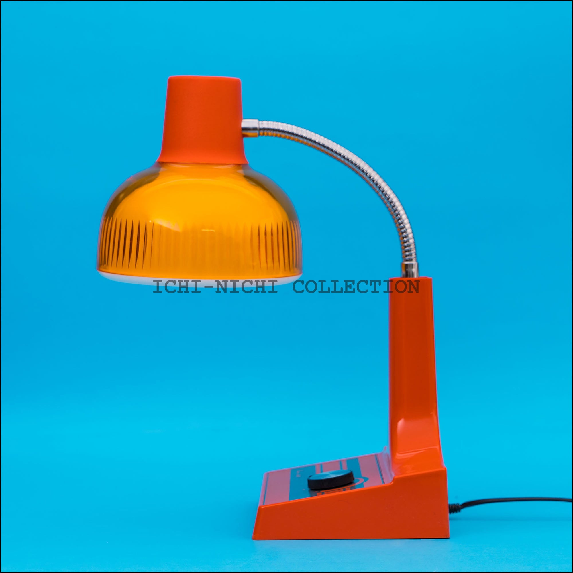 Vintage  Desktop Lamp Desk Light Made in Japan 1970-1980   010