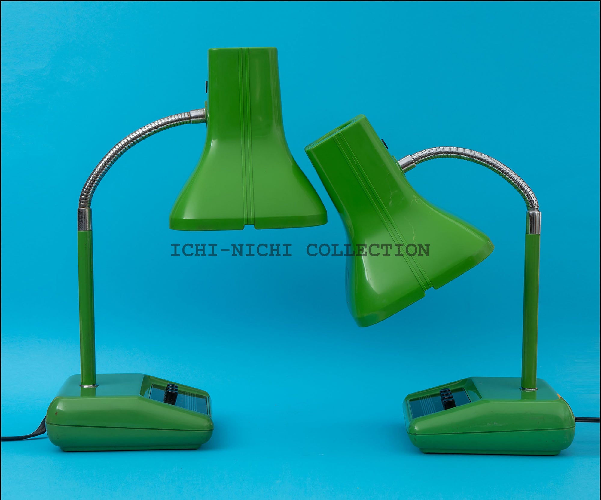 Pair of Vintage Sanyo Desktop Lamp Desk Light 1970-1980  014
