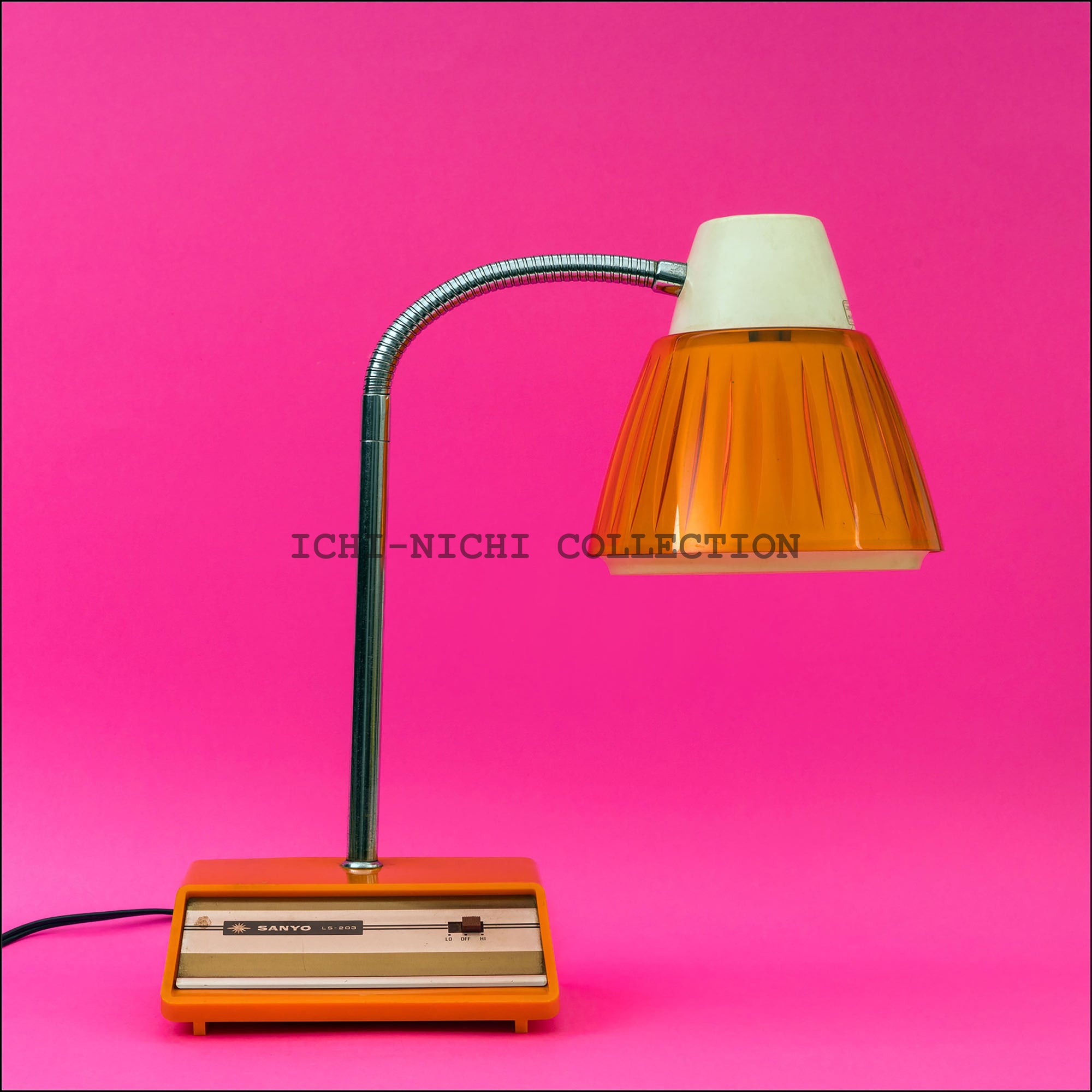 Vintage Sanyo Desktop Lamp Desk Light 1970-1980 015