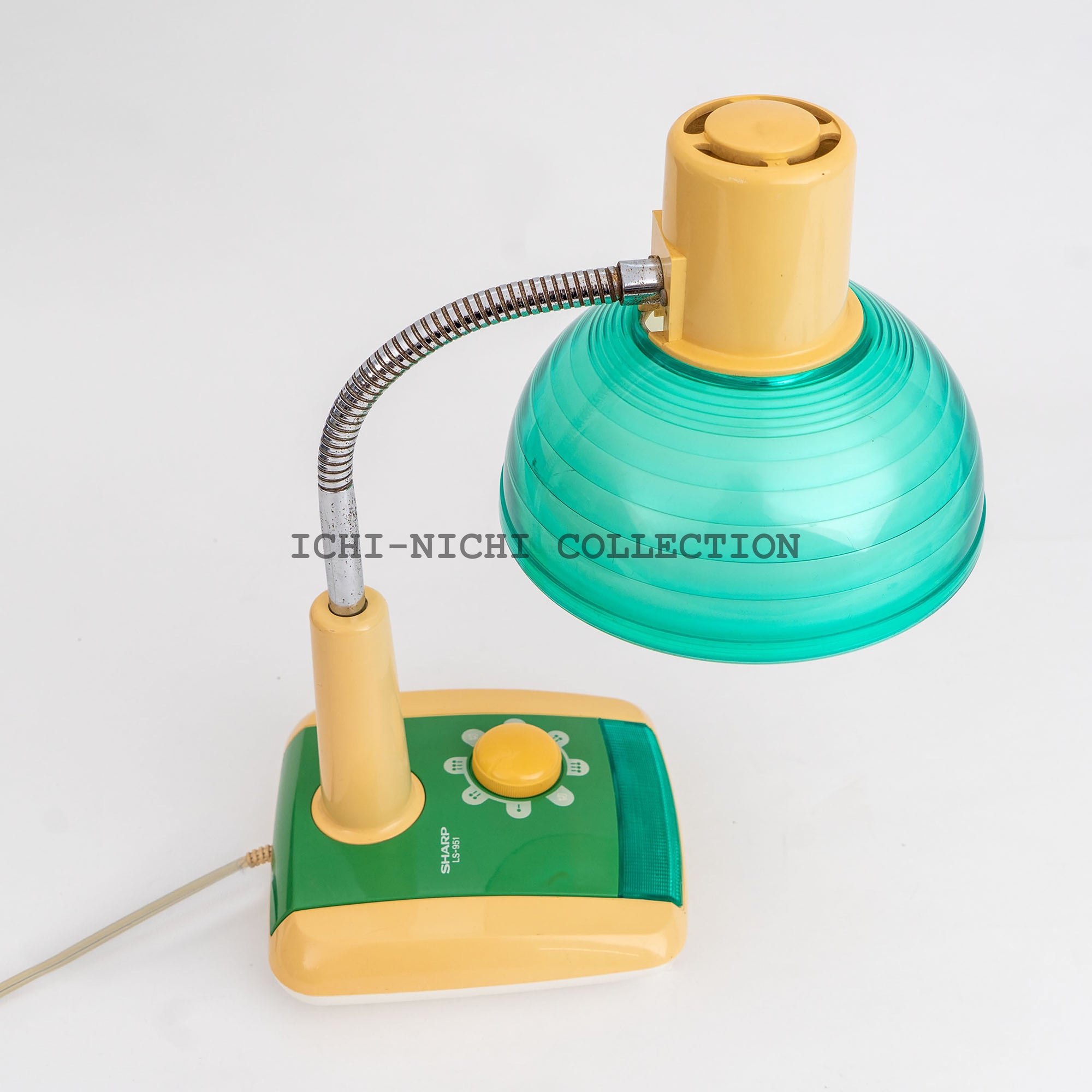 Vintage Sharp Desktop Lamp Desk Light 017